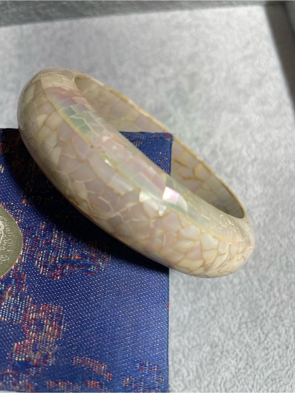 Iridescent Mosaic Shell Cream Bangle Bracelet Sz 7.5